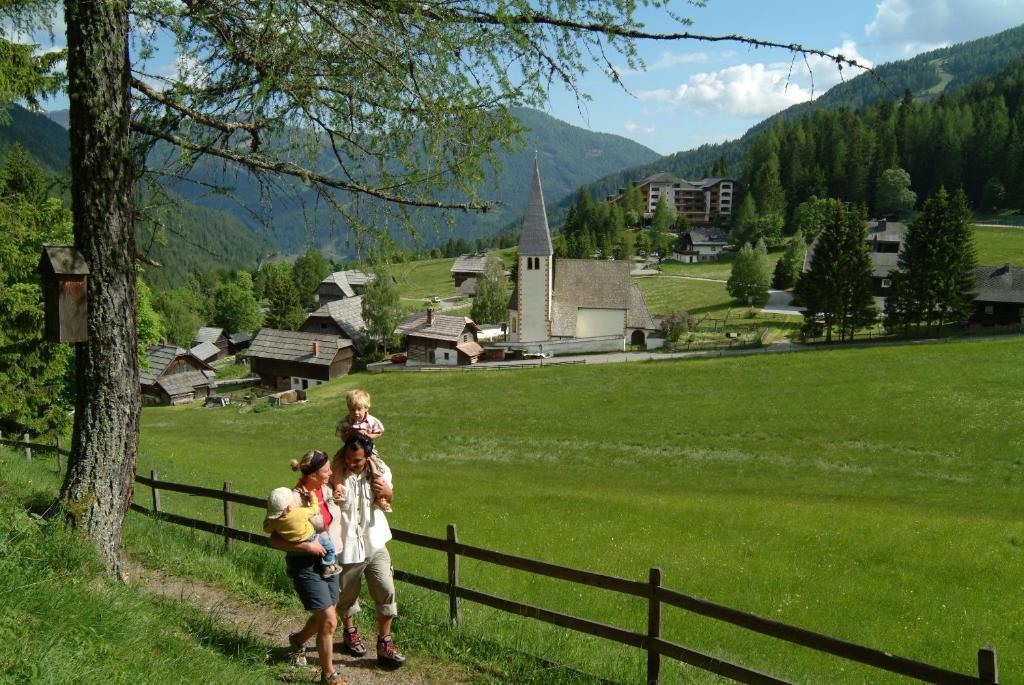 Hotel St. Oswald Bad Kleinkirchheim Exterior foto